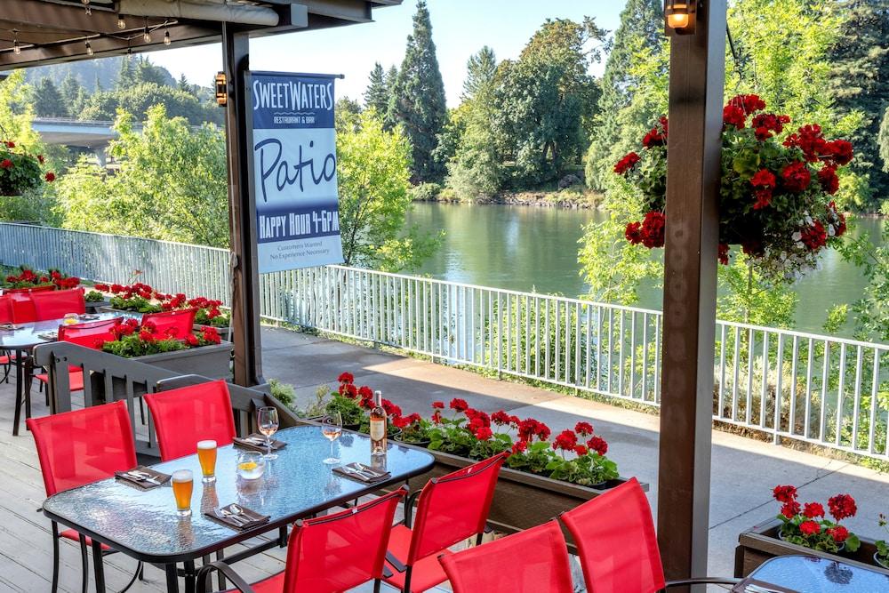 Valley River Inn Eugene Ngoại thất bức ảnh