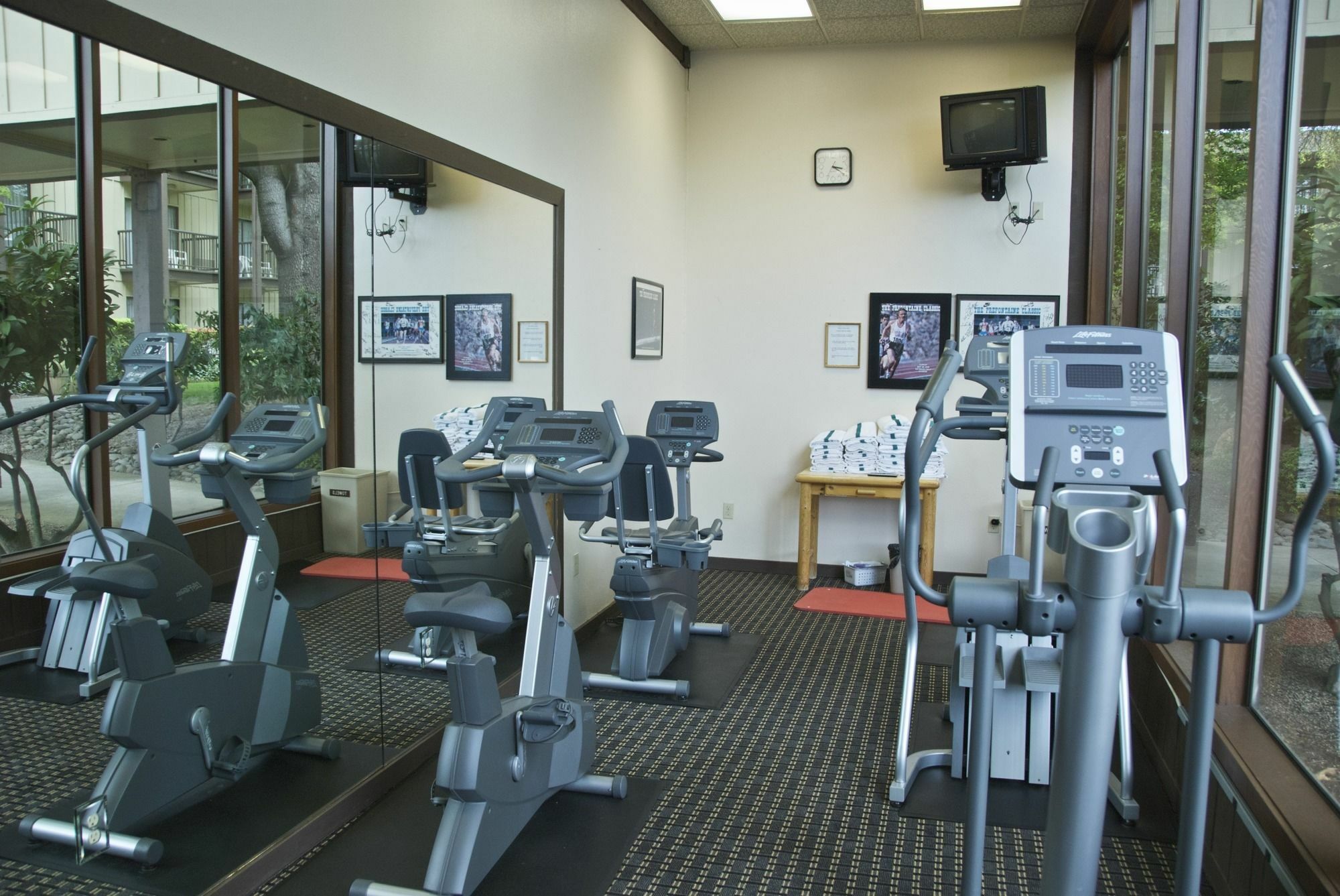 Valley River Inn Eugene Ngoại thất bức ảnh