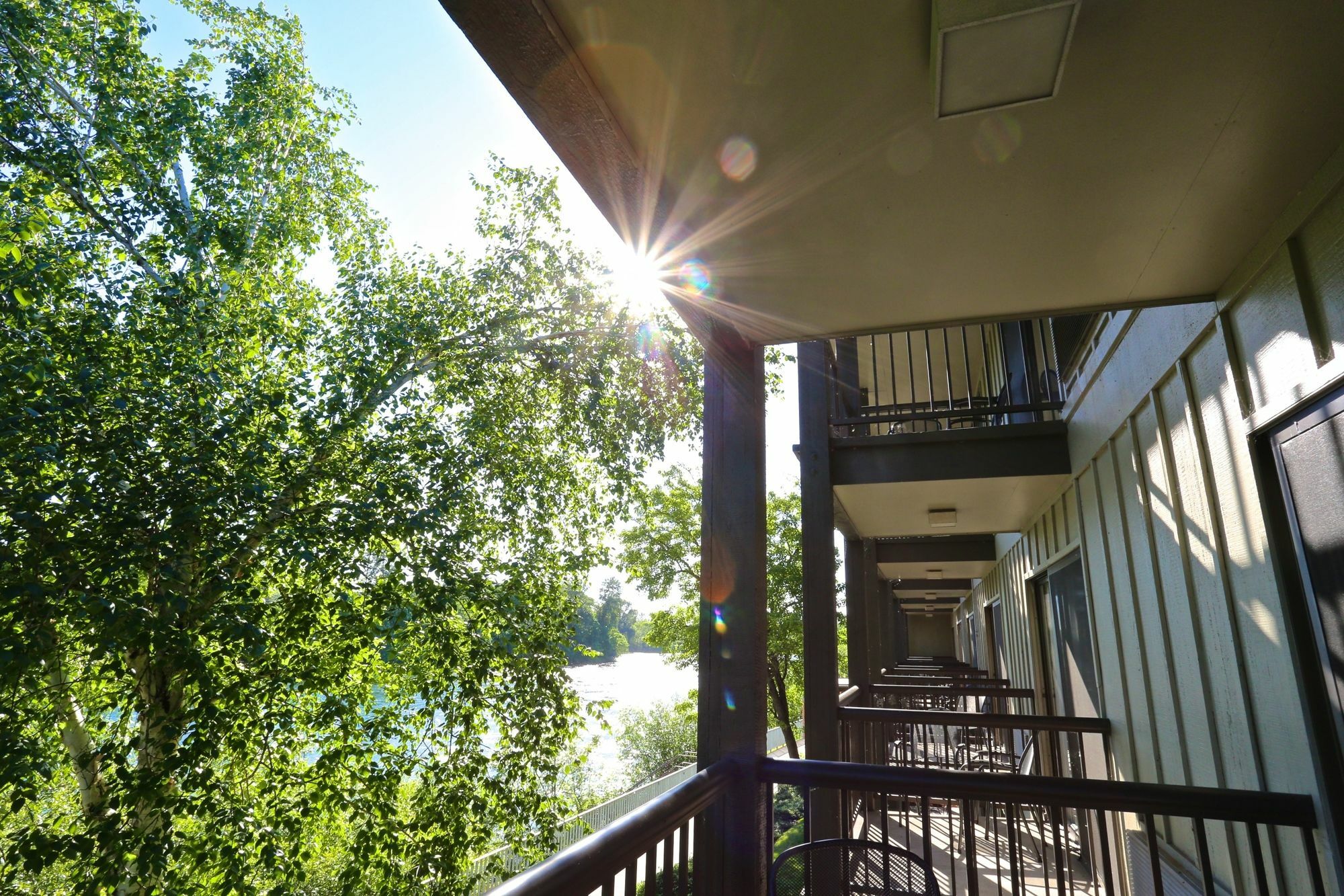 Valley River Inn Eugene Ngoại thất bức ảnh