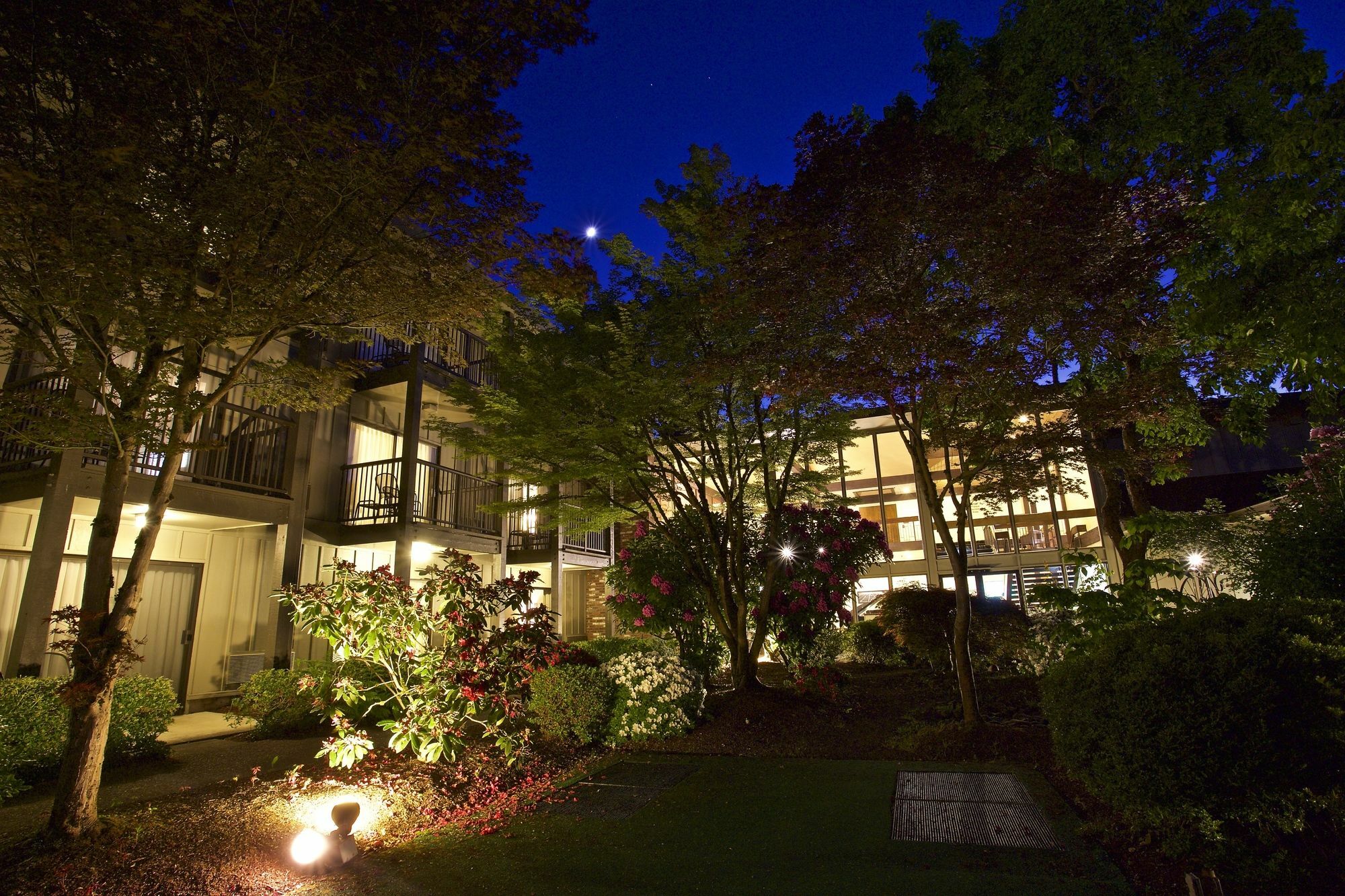 Valley River Inn Eugene Ngoại thất bức ảnh